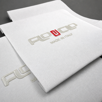Étiquettes en tissu TPU personnalisées gaufrées, logo 3D en relief haute fréquence, étiquettes de vêtements, marquage de vêtements en PVC