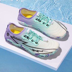 <span class=keywords><strong>Chaussures</strong></span> aquatiques unisexes antidérapantes à cinq <span class=keywords><strong>doigts</strong></span> pour la natation, la plongée et le fitness en extérieur, <span class=keywords><strong>avec</strong></span> semelle en caoutchouc, pour la marche sur le sable et la baignade - Product Image 6