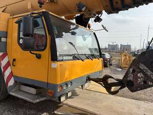 Grue LIEBHERR 250 tonnes LTM1250 d'occasion, grue tout-terrain LTM1250-6.1 d'occasion, grue allemande 250 tonnes - Product Image 2