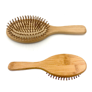 Spazzola Magica in Legno per Stirare i Capelli con Etichetta Airbag - Product Image 2