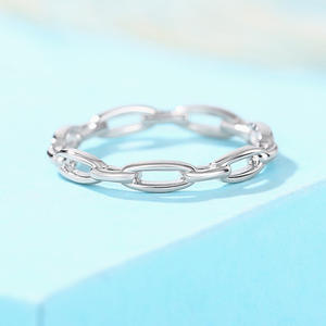 Anello geometrico in acciaio inossidabile, gioiello moderno unisex, idea regalo per donna e uomo - Product Image 6