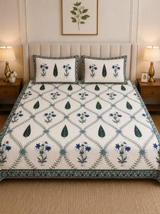 Parure de lit King Size fabriquée en Inde, aspect artisanal, avec 2 taies d'oreiller réversibles, douce et confortable, pour la décoration intérieure, en vente. - Product Image 4