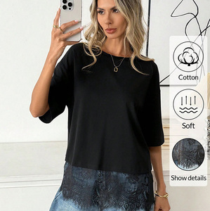 T-shirt da <span class=keywords><strong>donna</strong></span> a vestibilità ampia con orlo in pizzo, in <span class=keywords><strong>viscosa</strong></span>, poliestere ed elastan, nero e bianco, con logo personalizzato - Product Image 4