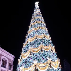 Albero di natale artificiale della decorazione delle luci giganti all'aperto dell'albero di natale Pre illuminato commerciale grande