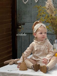 Pantalon à bavette <span class=keywords><strong>en</strong></span> denim doux délavé pour bébé et <span class=keywords><strong>femme</strong></span> Vêtements à bavette à petites fleurs pour bébé - Product Image 6