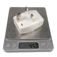 Adaptateur de prise universel vers prise britannique, chargeur d'alimentation pour téléphones, téléviseurs, adaptateur mural d'extension un vers trois, voyage pour les États-Unis, Dubaï, Inde