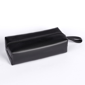 Sac de rangement en cuir pour jouets sexuels, type rectangulaire noir à roulettes, produit pour adultes - Product Image 3