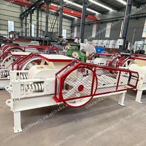 Concasseur à rouleaux haute performance pour calcaire, basalte, galets de rivière, <span class=keywords><strong>marbre</strong></span>, feldspath, gypse – Équipement de concassage fin à double rouleau - Product Image 6