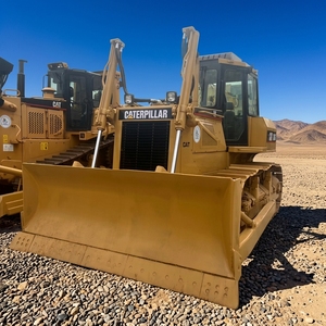 รถดันดินตีนตะขาบ Caterpillar D6G มือสองจากญี่ปุ่นแท้ เครื่องยนต์ CAT 3306 รถดันดินขนาดกลาง พร้อมหัวริปเปอร์ สำหรับงานก่อสร้างปรับระดับพื้นดิน - Product Image 1