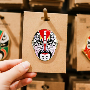 Insigne personnalisé de visage d'opéra chinois broche en métal émaillé broche d'art oriental Festival événement Souvenir pièces musicales Talk-Show cadeau Promos - Product Image 6