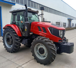 Tracteur agricole de grande taille 4x4 de 160 CV à 180 CV avec cabine fermée pour les opérations de labour agricole. - Product Image 3