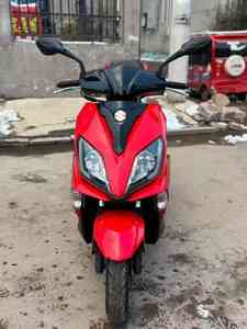 <span class=keywords><strong>Scooter</strong></span> <span class=keywords><strong>Suzuki</strong></span> UY125 124cc monocylindre refroidi par air avec injection électronique et variateur CVT pour les trajets urbains - Product Image 2