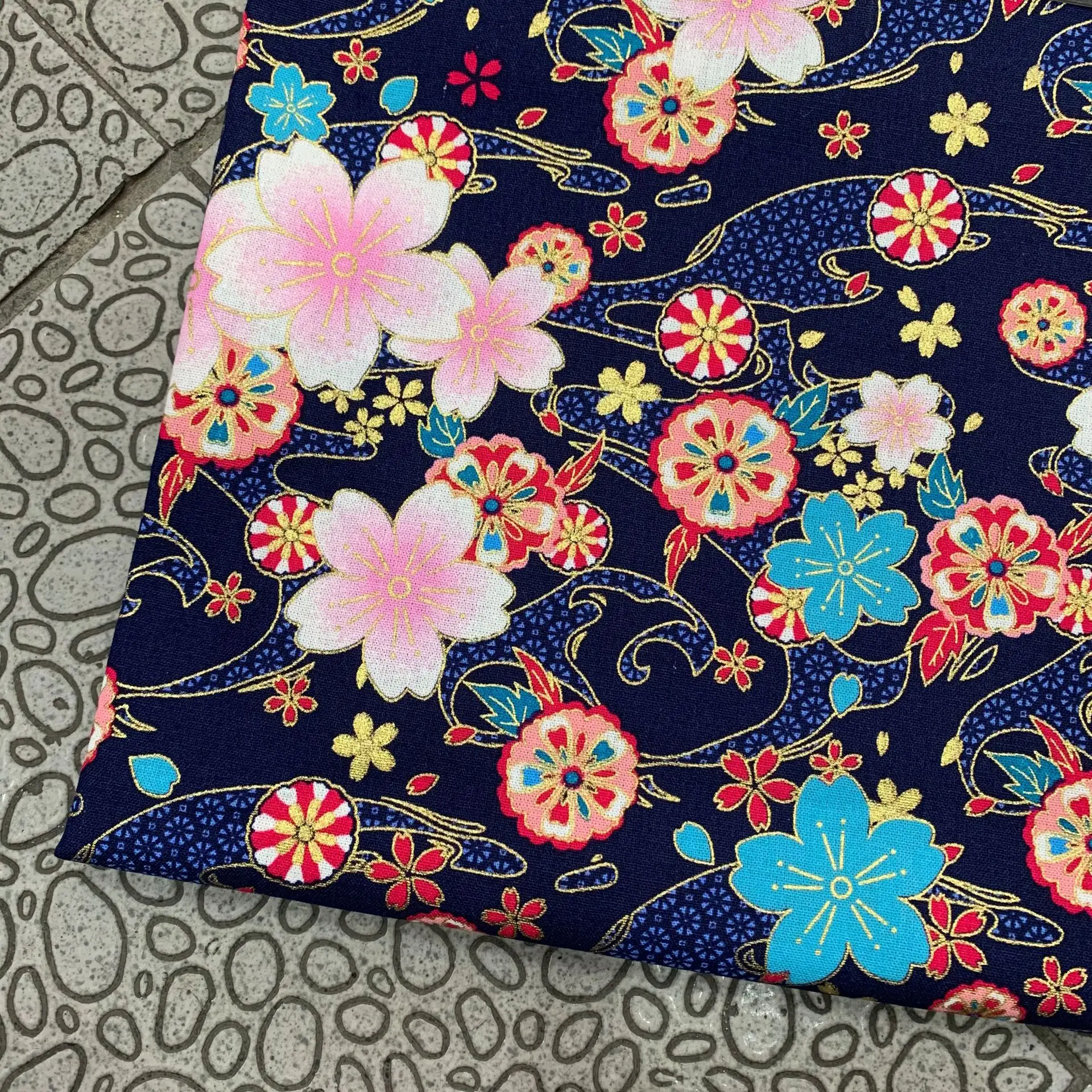 पूर्वी देश जापानी शैली धातु सूती कपड़े के लिए मुद्रांकन डार्क रंग सकुरा छोटे फूल बिस्तर रजाई होम टेक्सटाइल
