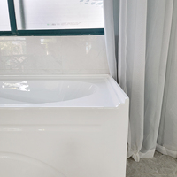 Baignoires acryliques à jupe unique au design moderne, baignoires de trempage de haute qualité à bas prix