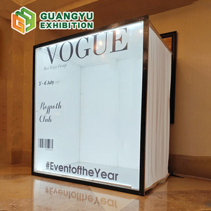 Cabina Fotografica Stile Rivista 6.5x7.5ft, Box Fotografico per Feste Stile Vogue, <span class=keywords><strong>Noleggio</strong></span> Cabina Fotografica Walk-In per Eventi Indimenticabili - Product Image 6