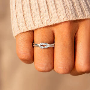 Bague en diamant Q602 en or blanc, taille brillant rond, couleur G naturelle, style romantique pour femme - Product Image 2