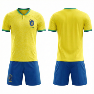 เสื้อฟุตบอลชุดแข่งฟุตบอลโลก 2026 ฤดูกาลใหม่ ราคาประหยัด พิมพ์ลายแบบซับลิเมชั่น ชุดยูนิฟอร์มโพลีเอสเตอร์ เสื้อและกางเกงขาสั้นสำหรับทีม  รับสั่งทำ - Product Image 1