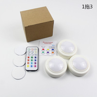 Lampe de nuit LED à piles télécommandée, 16 couleurs RGB, capteur tactile, design moderne minimaliste, lampe boule de glace en plastique pour chambre et armoire