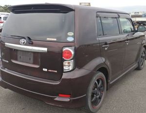 Toyota Corolla Rumion 1.5X Aero Tourer <span class=keywords><strong>Euro</strong></span> <span class=keywords><strong>II</strong></span> del 2011, Guida a Sinistra, Sedili in Pelle, 5 Posti, Telecamera Posteriore, Tetto Apribile, Fari a LED, Auto Usata - Product Image 4