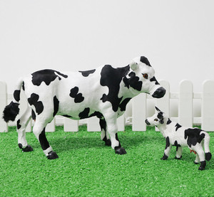Modèle de vache de simulation, ornements d'animaux vache, jouets de poupée pour enfants, décoration de scène de <span class=keywords><strong>ranch</strong></span> de supermarché, grande vache - Product Image 6