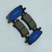 Kit Kampas Rem Keramik Tanpa Suara dengan Sensor Keausan & Perangkat Keras D996 untuk Mobil Penumpang 04466-48040 Suku Cadang Mobil