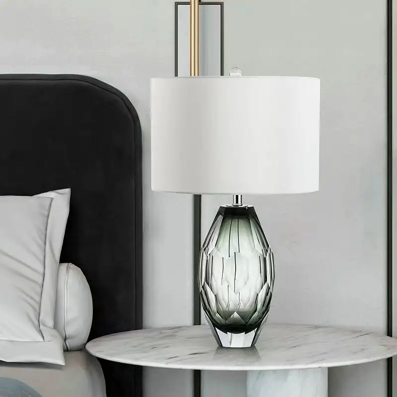 नॉर्डिक आधुनिक शीशे का आवरण टेबल लैंप फैशन कला कमरे में रहने वाले बेडरूम होटल व्यक्तित्व मौलिकता डेस्क प्रकाश का नेतृत्व किया