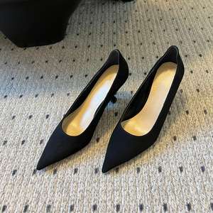 Chaussures de créateur de haute qualité pour femmes, en daim noir élégant, talons hauts, formelles, pour les banquets d'affaires, polyvalentes, vente en gros - Product Image 4