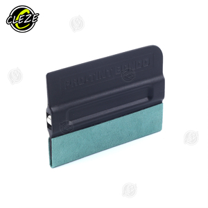 Espátula Magnética con Borde de Fieltro CLEZE <span class=keywords><strong>para</strong></span> Vinilo de Rotulación de Vehículos, Aplicación en Carrocerías, Ecológica y Económica - Product Image 3
