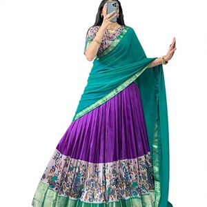Ensemble Lehenga Choli de mariage formel imprimé en fausse fourrure Aastha, avec tissage Zari, dupatta en Georgette, ensemble cousu, séchage rapide, coupe ample - Product Image 1