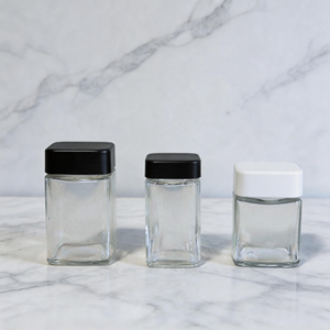 Vasetti quadrati in <span class=keywords><strong>vetro</strong></span> trasparente di alta qualità da 60ml 90ml 120ml con coperchi neri per la conservazione di balsami - Product Image 2