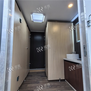 Remolque de Baño Portátil Ejecutivo de Lujo, Moderno, Ecológico, de Acero Inoxidable, con Ducha para Uso en Exteriores - Product Image 2