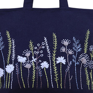 Bolsa de Mano Bordada Personalizada a Precio Económico, Bolsa de Compras Artesanal de Moda, de Fabricante Pakistaní, Nuevo Diseño de Bolsas Bordadas - Product Image 6
