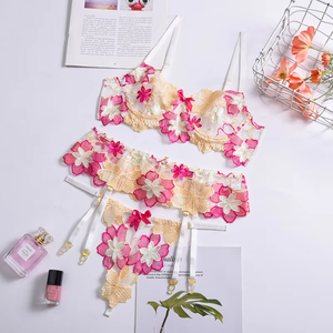 En kaliteli moda 3-Piece kadın seksi iç çamaşırı seti nakış dantel çiçek tasarım Backless iç çamaşırı % - Product Image 5