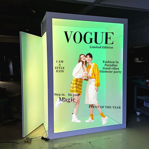 Cabina de Fotos Plegable de Madera de Alta Gama con Luces LED e Interior Plateado para <span class=keywords><strong>Alquiler</strong></span> en Ángulo Alto - Product Image 6