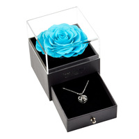Saint-valentin fête des mères Rose éternelle fleurs conservées dans une boîte en acrylique Roses conservées avec Love You ensemble de collier cadeau