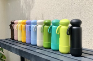 Borraccia Termica Durevole da 750 ml in Acciaio Inossidabile 18/8 a Doppia Parete con Base Antiscivolo e Maniglia per il Trasporto, Isolamento Sottovuoto per Campeggio - Product Image 6