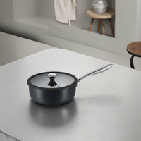 Poêle à frire profonde de 26 cm avec couvercle en verre Design moderne Céramique antiadhésive Métal Home Cooking Induction Cooker Shine Black Kitchen Pot
