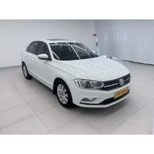 Auto Usata 2016 per Bora 1.6L Berlina Benzina 5 Porte 5 Posti Guida a Sinistra Tetto Apribile Interni Scuri Automatica Alte Prestazioni Pelle - Product Image 1