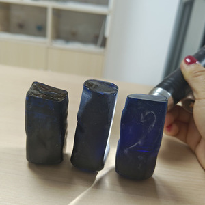 Non coupé 112 #   Spinelle bleue brute synthétique, matière première pour la fabrication de pierres précieuses en vrac - Product Image 4