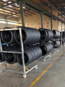 Pneus de <span class=keywords><strong>moto</strong></span> Jiuyue Factory 275-<span class=keywords><strong>17</strong></span> <span class=keywords><strong>17</strong></span> <span class=keywords><strong>pouces</strong></span> JY-002, pneus de <span class=keywords><strong>moto</strong></span> à nervures lisses, type street, pneus <span class=keywords><strong>vintage</strong></span> pour les trajets quotidiens - Product Image 6