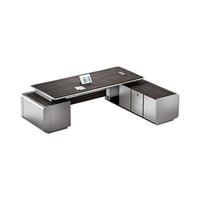 Bureau de direction moderne en forme de L avec panneau PVC, finition haut de gamme, espace de travail d'entreprise, bureau de direction de luxe