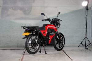<span class=keywords><strong>Moto</strong></span> <span class=keywords><strong>cross</strong></span> électrique <span class=keywords><strong>2000w</strong></span> motos de tourisme électriques avec batterie au lithium 72v <span class=keywords><strong>moto</strong></span> pour adultes <span class=keywords><strong>Moto</strong></span> système électrique - Product Image 2