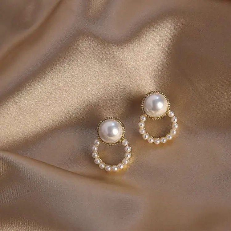 Trendy Haken Bruiloft Engagement Earring Vintage Kralen Hand Made Pearl Geel Vergulde 925 Sterling Zilver Hoepel Oorbellen