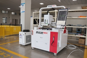 ราซอร์เทค 600*600 มม. 600*900 มม. 1.5KW 2KW เครื่องตัดไฟเบอร์เลเซอร์ขนาดเล็กแบบพกพาขนาดเล็กขนาดเล็ก - Product Image 4