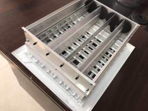 <span class=keywords><strong>Grille</strong></span> d'aération en alliage d'aluminium Offre Spéciale avec conception d'amortisseur - Product Image 5