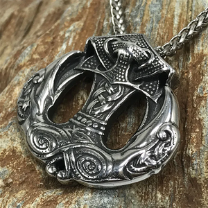 सबसे अधिक बिकने वाला यूरो-अमेरिकी ट्रेंडी निक्लॉस अभिभावक शील्ड हिप-हॉप नेकलेस टिकाऊ विंटेज शैली थोक स्टेनलेस स्टील - Product Image 4