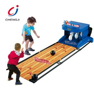 Chengji <span class=keywords><strong>bambini</strong></span> che giocano a <span class=keywords><strong>bowling</strong></span> elettrico che segna doppio gioco sport interattivi gioco di <span class=keywords><strong>bowling</strong></span> al coperto per i <span class=keywords><strong>bambini</strong></span> - Product Image 1