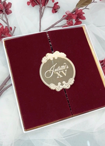 Invitation <span class=keywords><strong>de</strong></span> <span class=keywords><strong>mariage</strong></span> personnalisée en boîte avec folio en velours, verre acrylique miroir sur mesure Regal Quince, invitation blanche en or bordeaux - Product Image 2