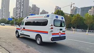 L'ambulanza NewenergyV20 a benzina è stata esportata per il trasferimento pazienti e il trattamento di emergenza in Africa e nel Sud-est asiatico - Product Image 5