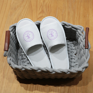 Seaview <span class=keywords><strong>Hotel</strong></span> Malta Pantoufles gaufrées de <span class=keywords><strong>luxe</strong></span> de haute qualité Pantoufle jetable de Spa à bout ouvert - Product Image 6